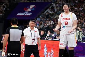 中国篮球vs中国队直播_中国篮球vs中国队比赛回放_中国篮球vs中国队精彩集锦回放