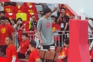 杨瀚森vs崔永熙直播_杨瀚森vs崔永熙比赛回放_杨瀚森vs崔永熙精彩集锦回放