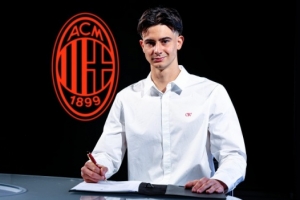 意甲AC米兰直播_AC米兰直播在线观看_AC米兰比赛回放