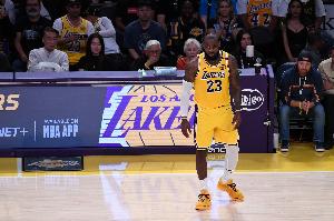 76人vs詹姆斯直播_76人vs詹姆斯比赛回放_NBA高清直播在线观看