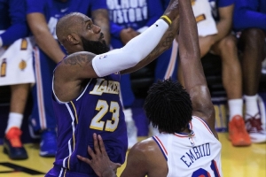 76人直播_NBA76人直播_76人在线观看