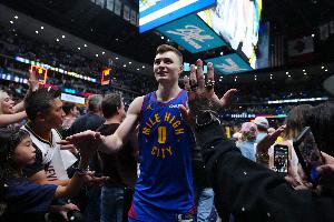 掘金vs骑士直播_掘金vs骑士比赛回放_NBA高清直播在线观看