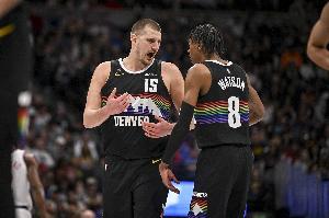 约基奇vs掘金直播_约基奇vs掘金比赛回放_NBA高清直播在线观看