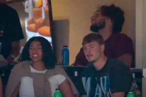 弗拉格vs独行侠直播_弗拉格vs独行侠比赛回放_NBA高清直播在线观看