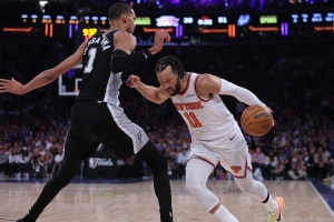 文班亚马vs马刺直播_文班亚马vs马刺比赛回放_NBA高清直播在线观看