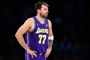 湖人vs东契奇直播_湖人vs东契奇比赛回放_NBA高清直播在线观看